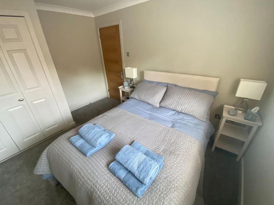Beautiful 3 Bed Home In The Heart Of New Forest Hordle Eksteriør billede