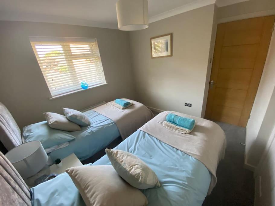 Beautiful 3 Bed Home In The Heart Of New Forest Hordle Eksteriør billede