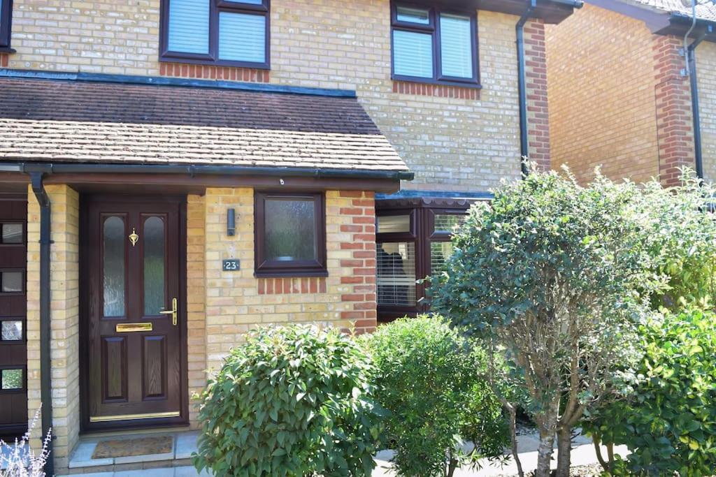 Beautiful 3 Bed Home In The Heart Of New Forest Hordle Eksteriør billede