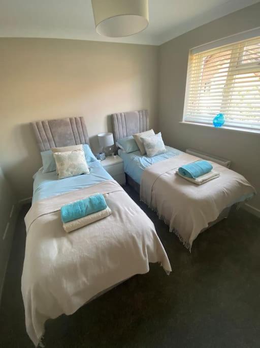Beautiful 3 Bed Home In The Heart Of New Forest Hordle Eksteriør billede